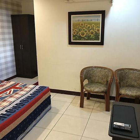 Hefeng Ting Homestay Heng-ch'un Extérieur photo