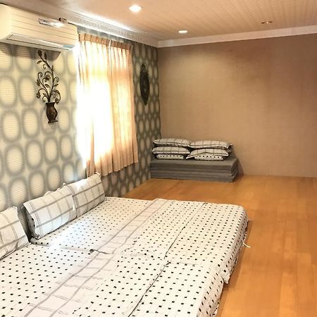 Hefeng Ting Homestay Heng-ch'un Extérieur photo
