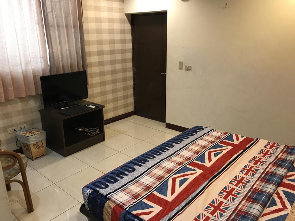 Hefeng Ting Homestay Heng-ch'un Extérieur photo