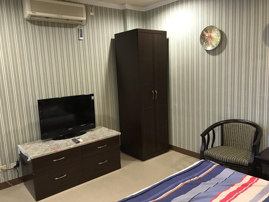 Hefeng Ting Homestay Heng-ch'un Extérieur photo
