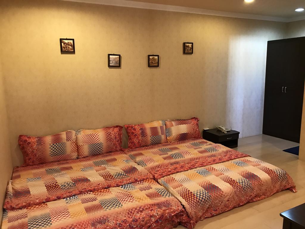 Hefeng Ting Homestay Heng-ch'un Extérieur photo