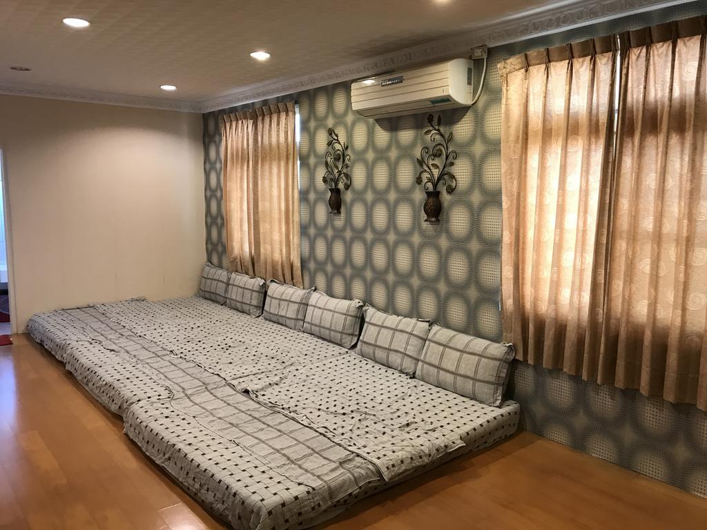 Hefeng Ting Homestay Heng-ch'un Extérieur photo