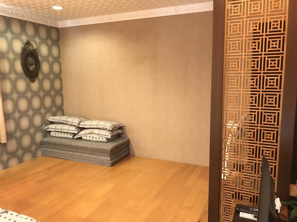 Hefeng Ting Homestay Heng-ch'un Extérieur photo